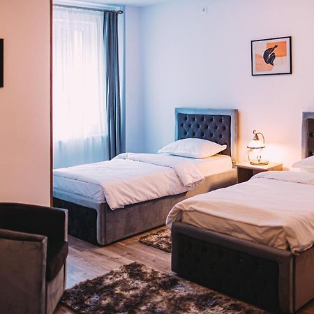Motel Piatra Corbului Биказ Экстерьер фото