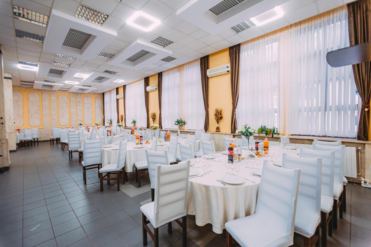 Motel Piatra Corbului Биказ Экстерьер фото