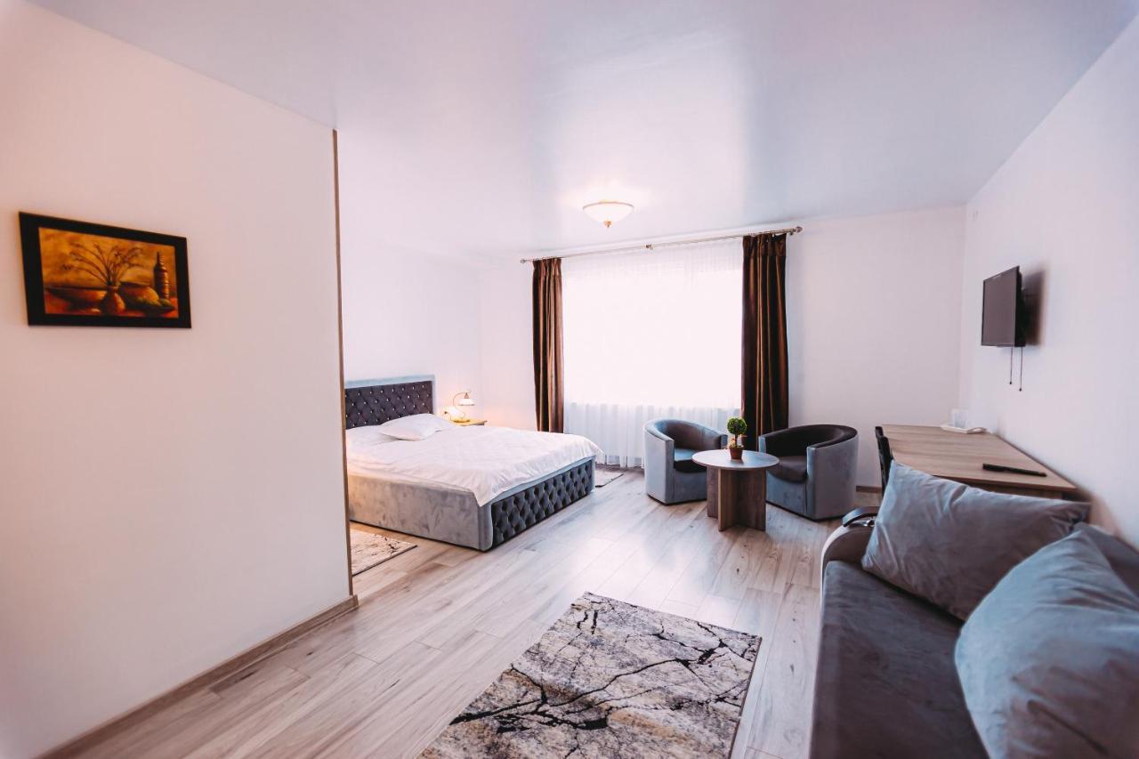 Motel Piatra Corbului Биказ Экстерьер фото