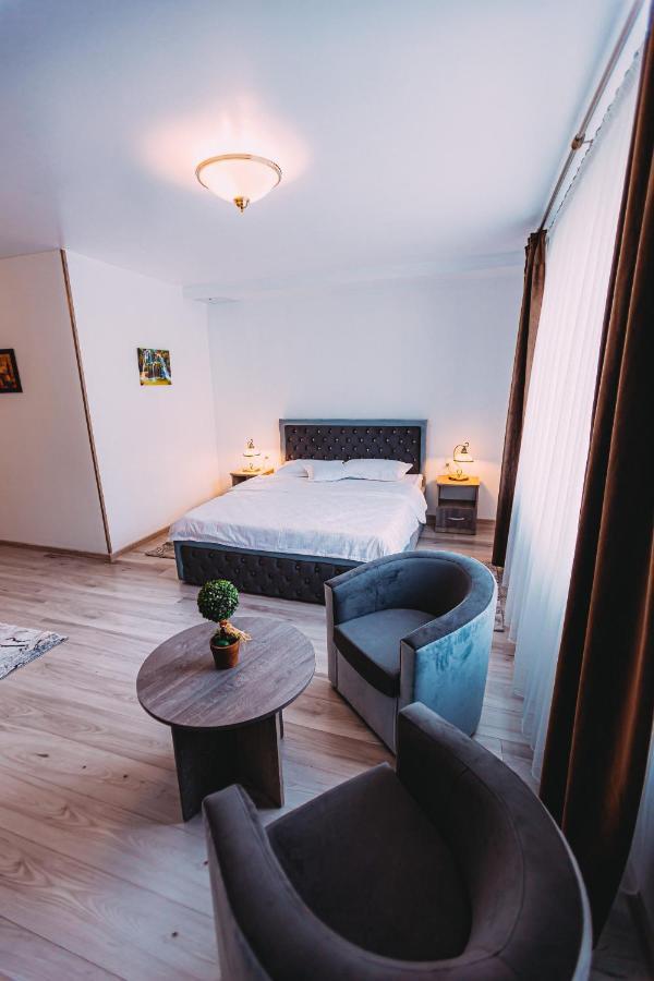 Motel Piatra Corbului Биказ Экстерьер фото
